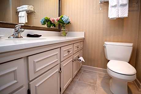 Double Room with Two Double Beds and Harbor View