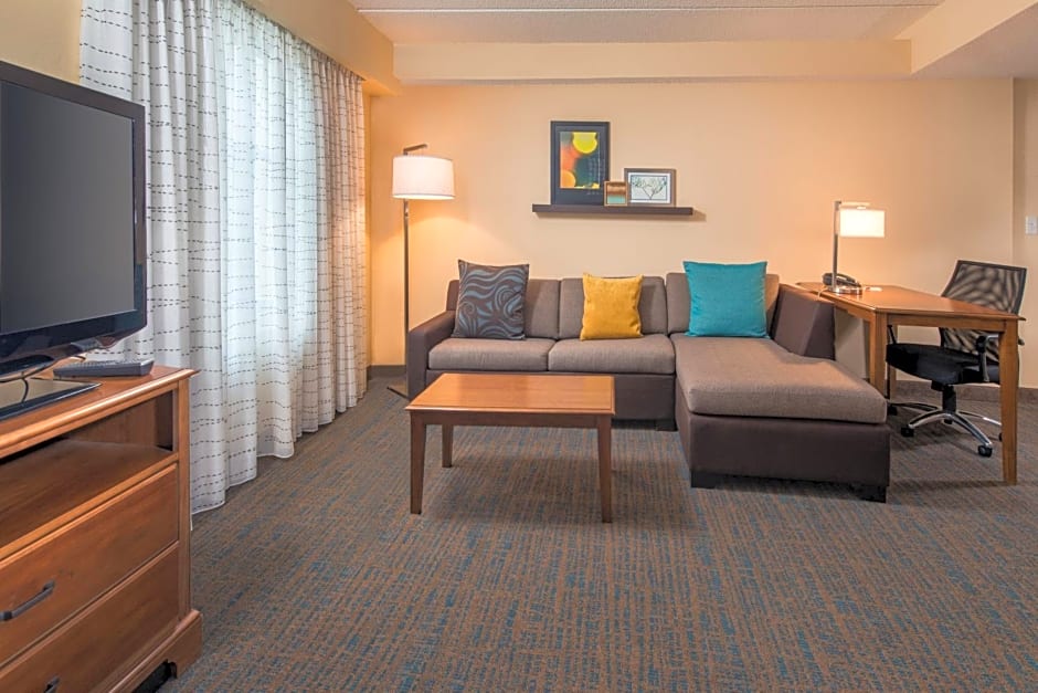 Residence Inn by Marriott Chesapeake Greenbrier