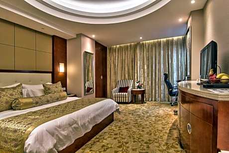 Superior King Room