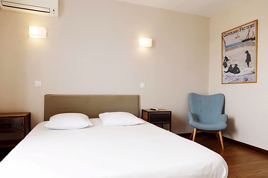 Coq Hotel