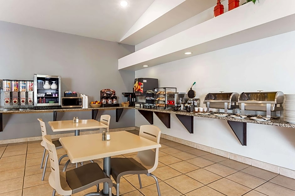 Photo 1 of 18 of Hawthorn Suites By Wyndham Chandler/Phoenix Area