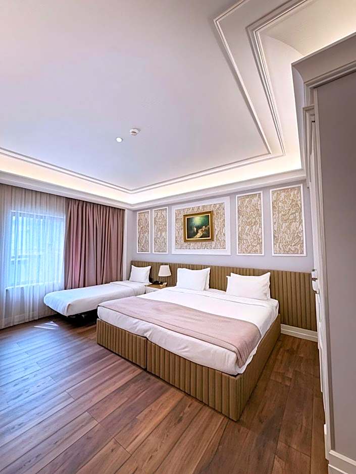 Theatrum Hotel Baku