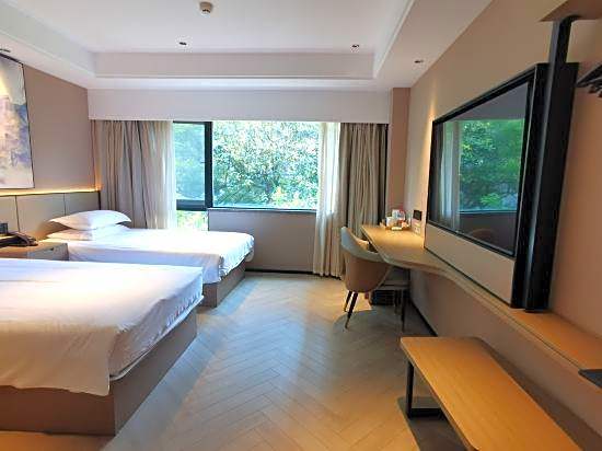 Elan Hotel (Ningbo Beilun Intime City)