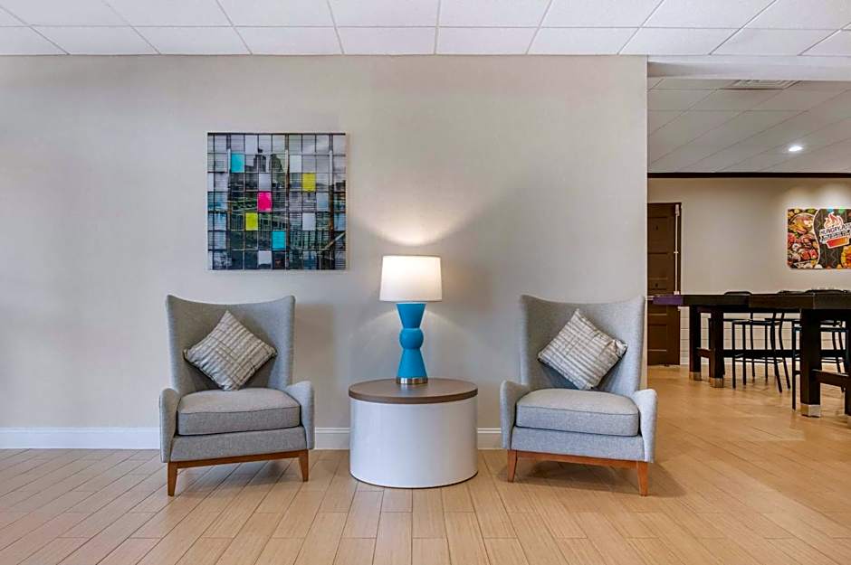 Comfort Inn & Suites Danbury-Bethel