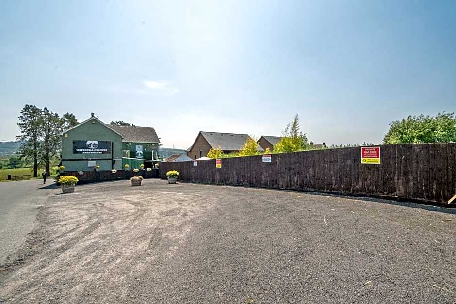 Entire Venue with Accommodation Sleeps up to 19 - Waterfall Country Escape Wales