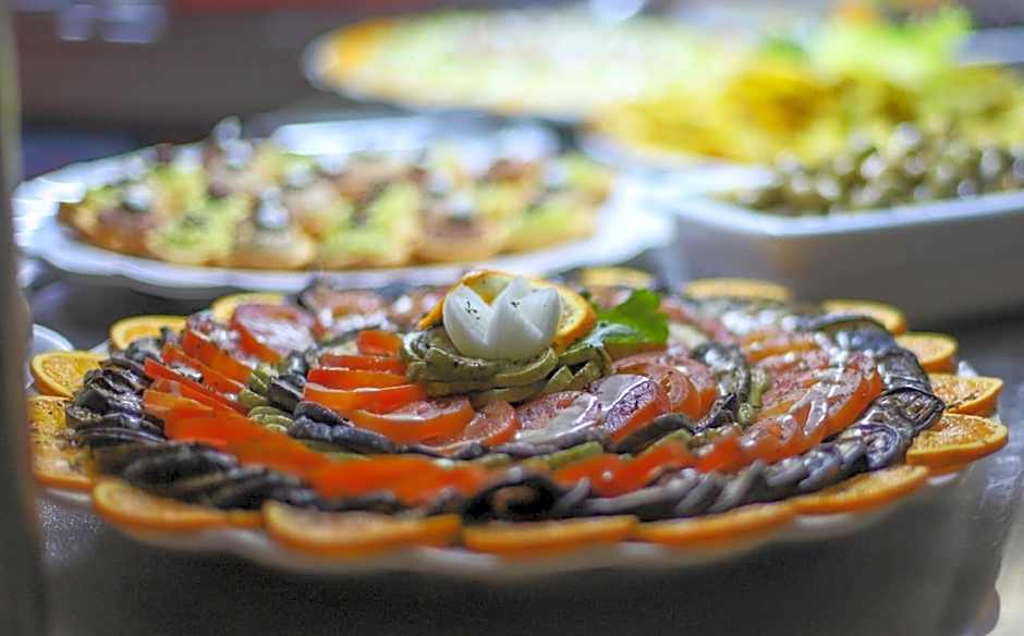 Hotel Marabout - Families and Couples Only