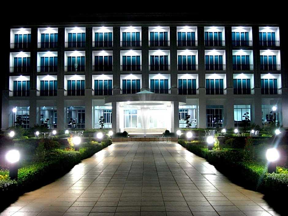 La Vie En Rose Hotel