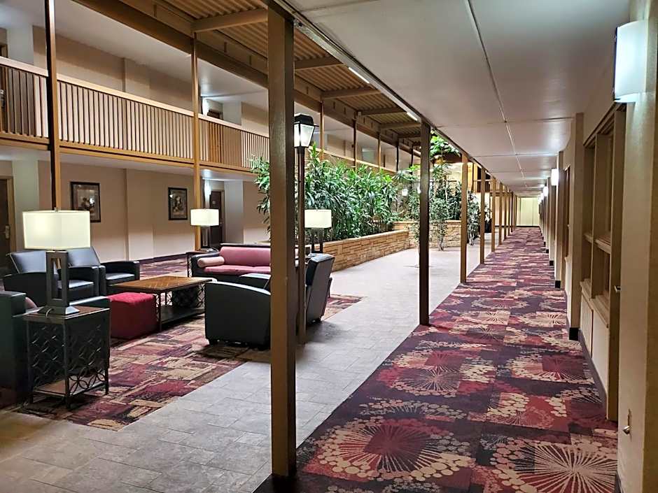 Ramkota Hotel Watertown