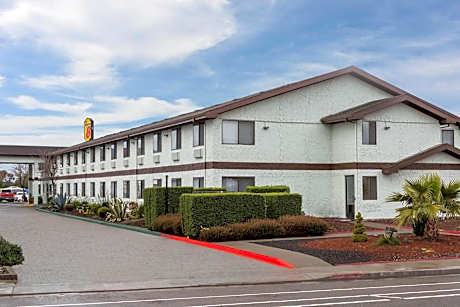 Super 8 by Wyndham Arcata