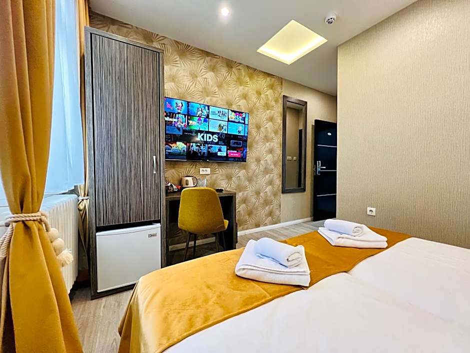 Side One Design Hotel Garni