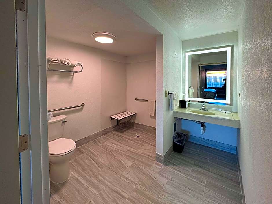 Photo 1 of 1 of Accessible