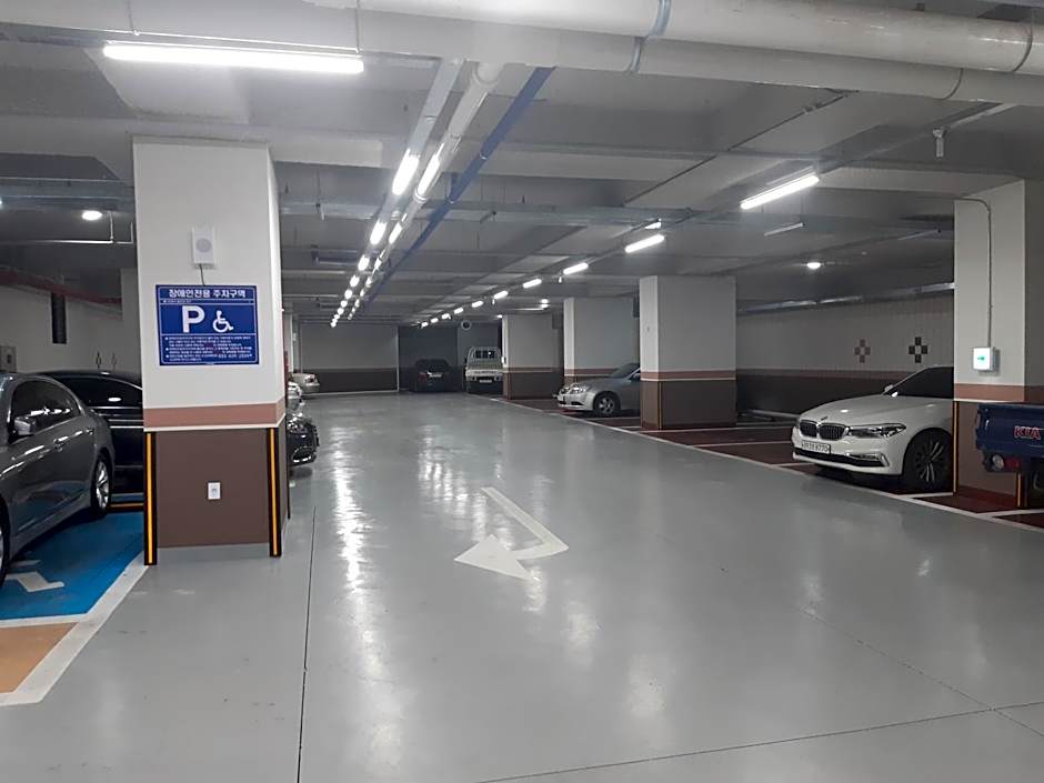 SunriseHotel JuniorSuite room11F Ocean view, Netflix O