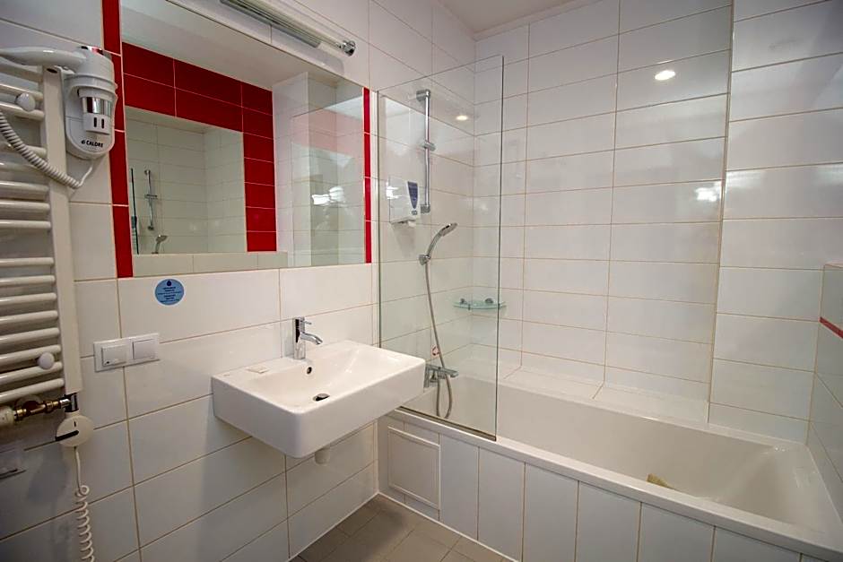 Algiro Hotel
