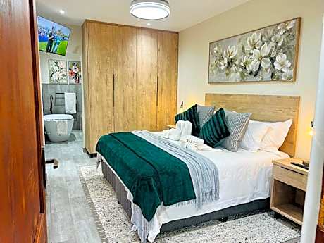 Suite with River View