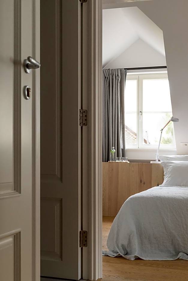 April1550 Boutique Hotel
