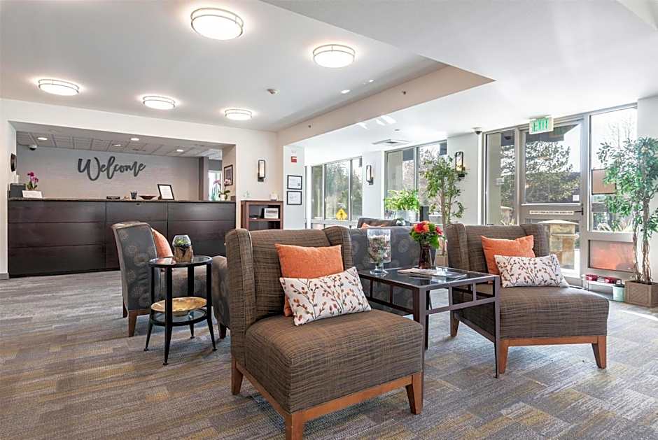Marshall Suites Bainbridge Island, SureStay Collection by BW