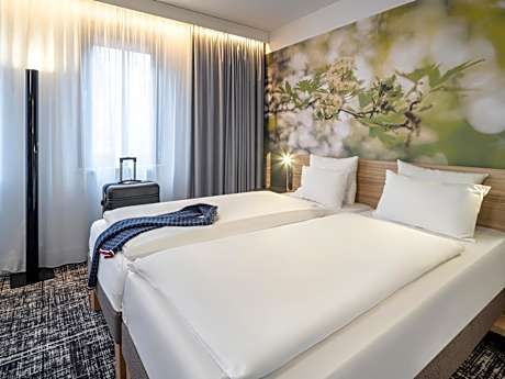 Junior Twin Suite