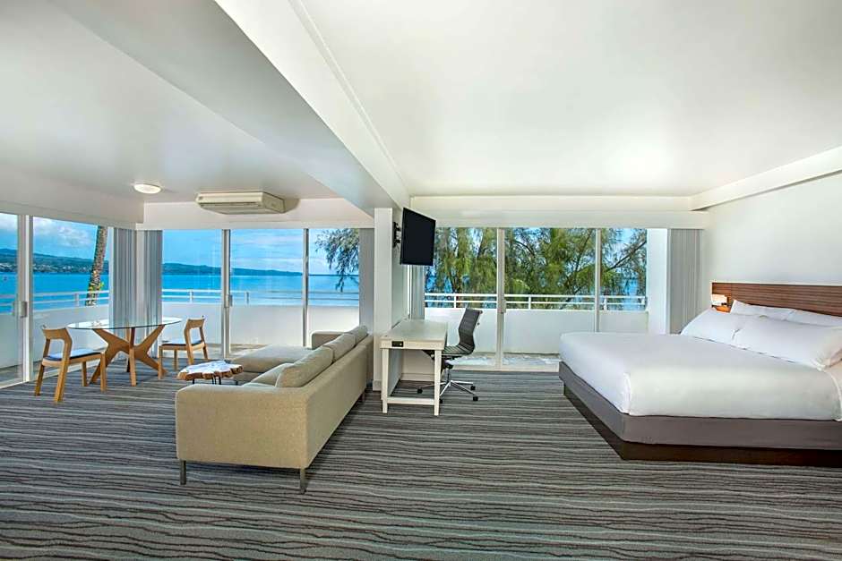 Grand Naniloa Hotel Hilo - a DoubleTree by Hilton