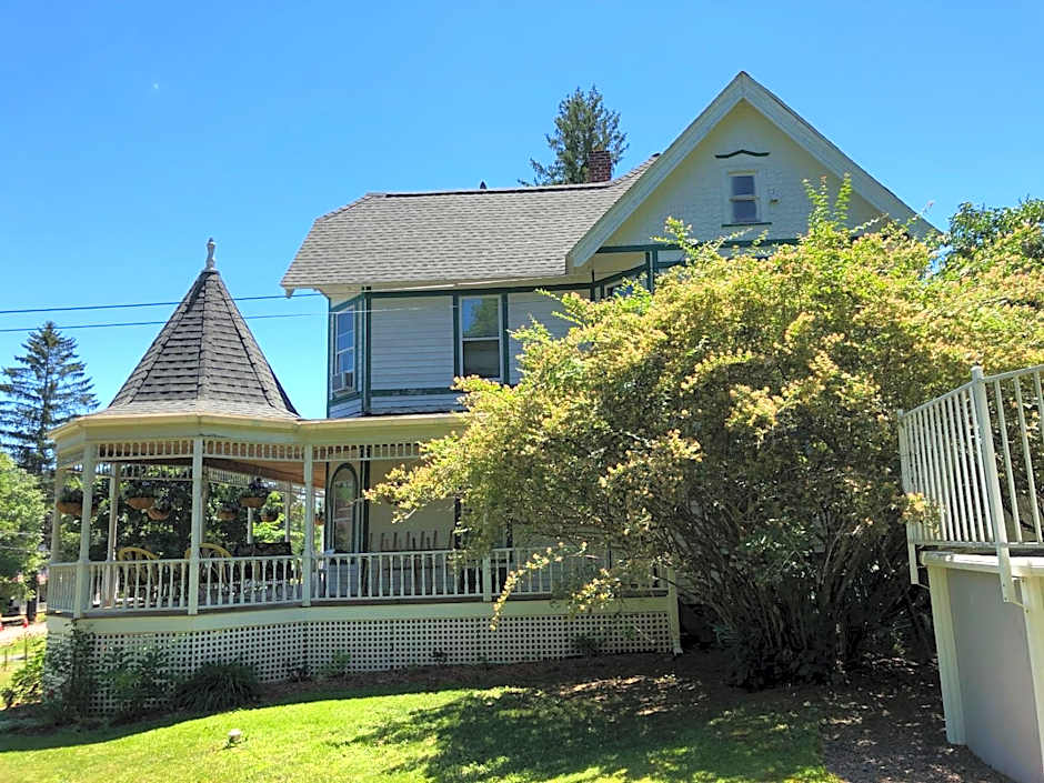 Antique Rose Inn Windham