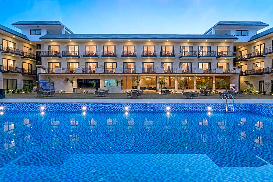 Photo 1 of 50 of Vanashraya Resort