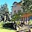 Logis Hotel Le Blason de Provence