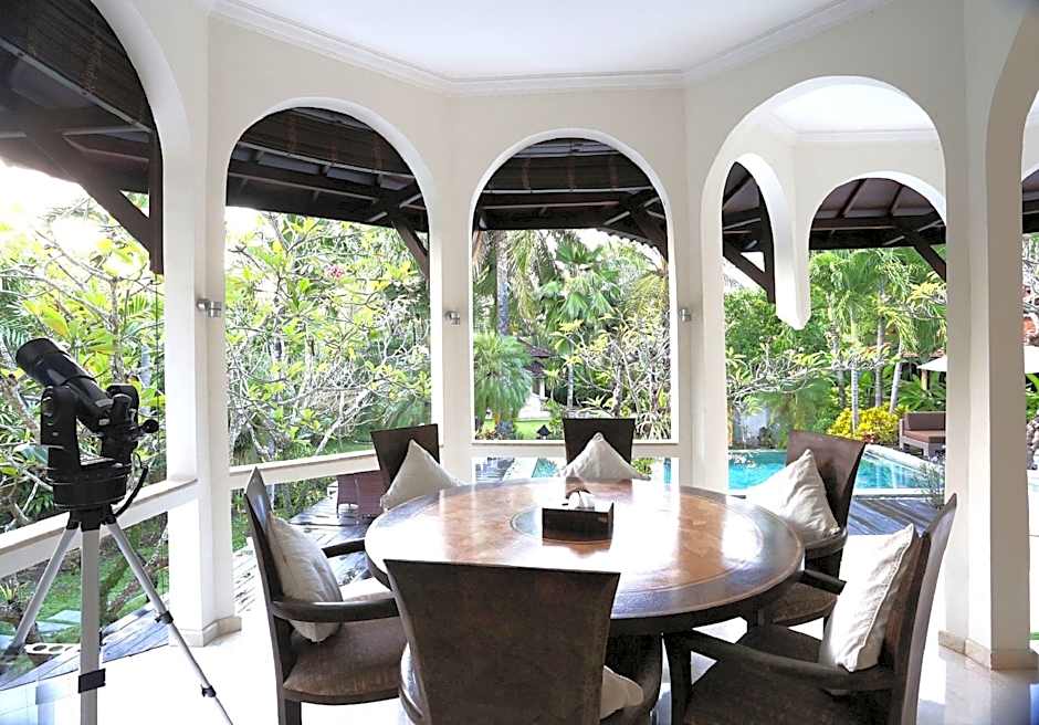 Urbanest Inn Villa