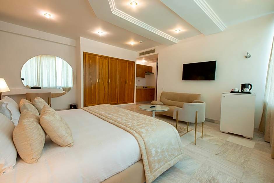 The Penthouse Suites Hotel