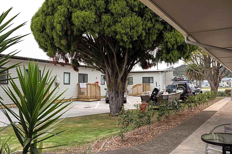 Peninsula Motel