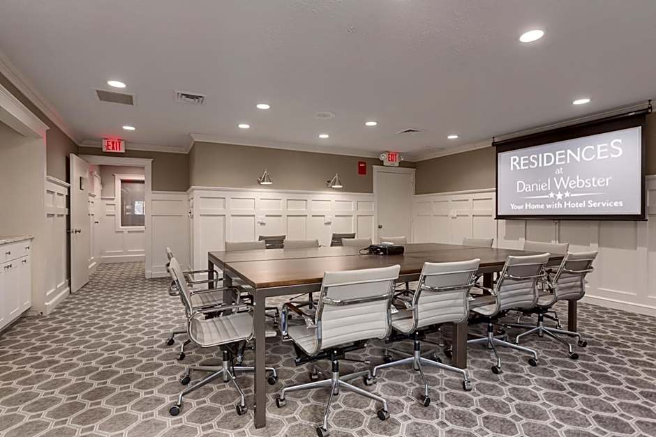 Residences at Daniel Webster