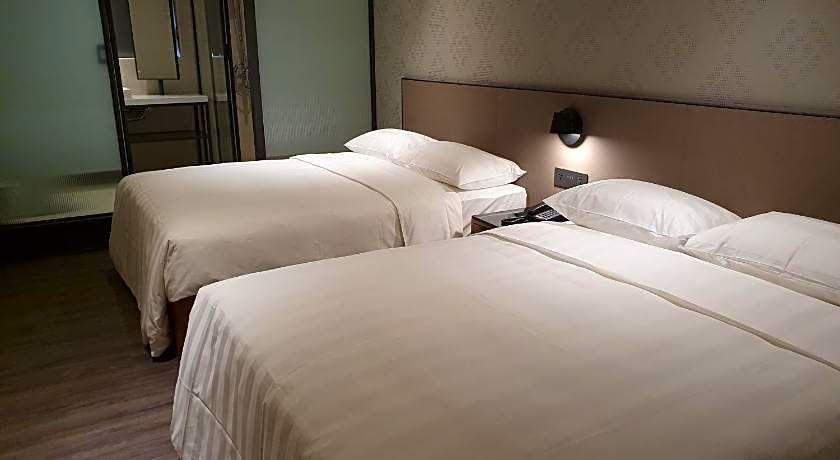 City Suites-Taoyuan Station
