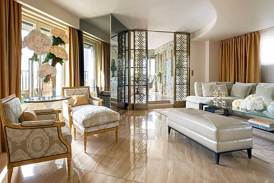 Four Seasons Hotel George V Paris