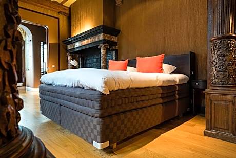 Historical Suite
