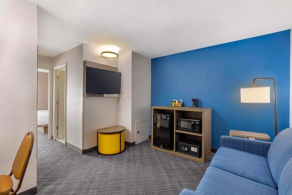 Comfort Inn Bourbonnais Near I-57