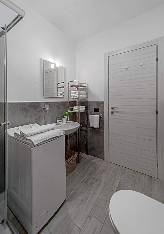 Pgs Immobiliare srls Le Logge 2 Monolocale ben accessoriato a pochi metri da piazza Umberto I La Maddalena