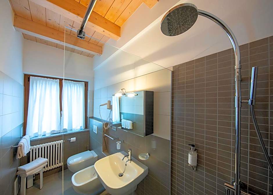 Albergo Edelweiss - LareSpa