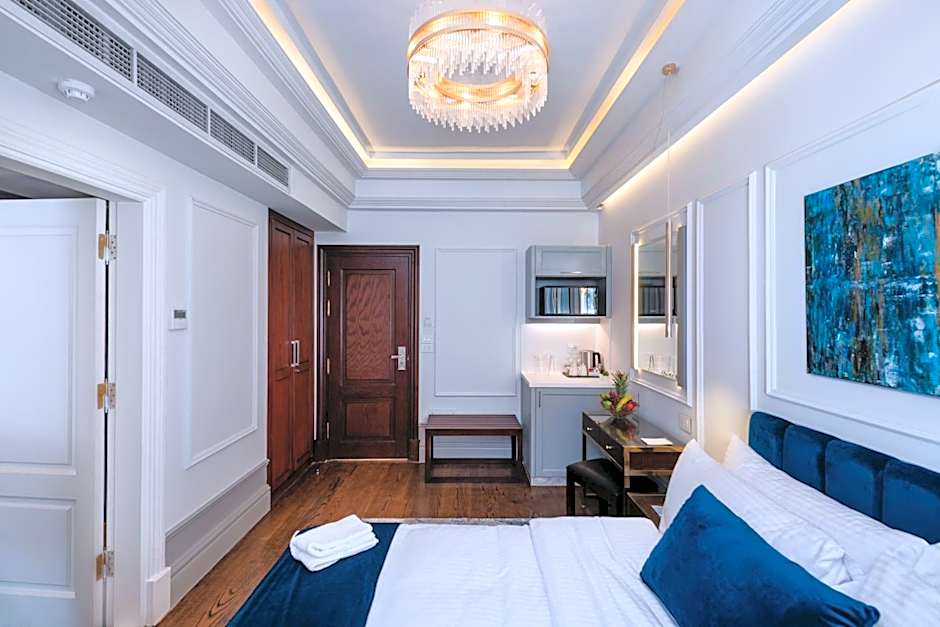 Maran Residence