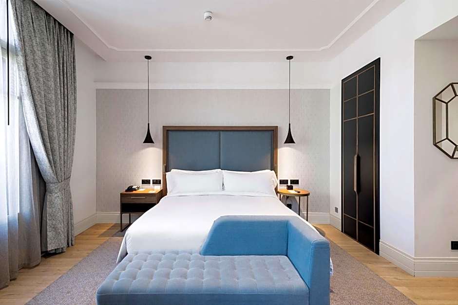 DoubleTree by Hilton Madrid - Prado