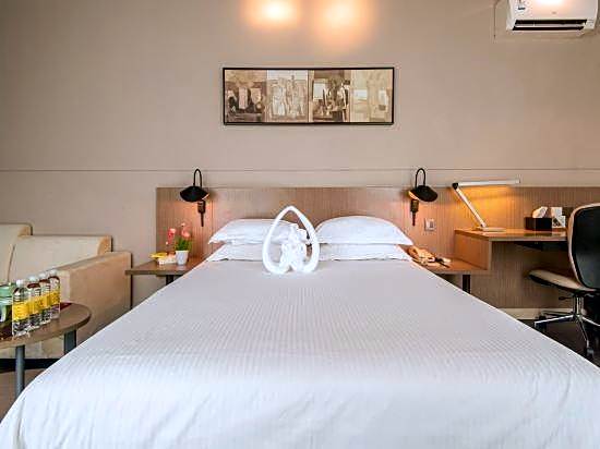 Jinjiang Inn Select Jiaxing Wanda Plaza