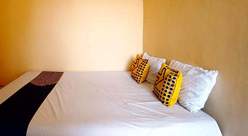 Hotel O Homestay Bu Sun SyariahNearTaman Rekreasi & Pemandian Taman Suruh