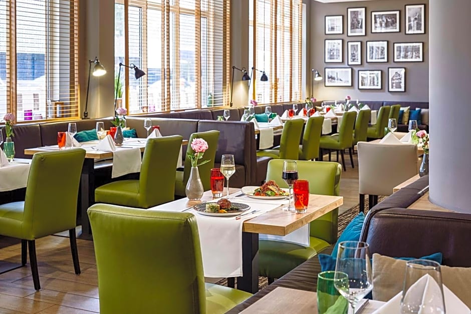 Lindner Hotel Cologne City Plaza, part of JdV by Hyatt