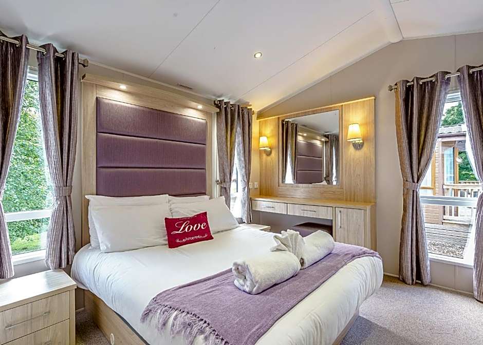 Calthwaite Hall Lodges