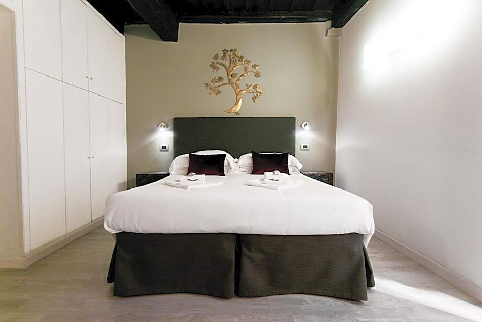 Navona First Rooms