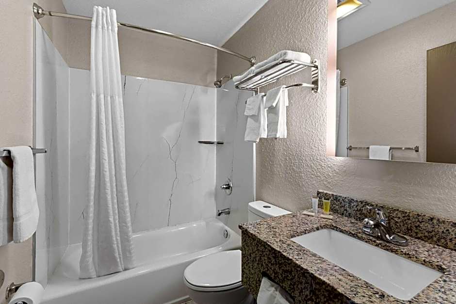 Super 8 by Wyndham Elizabethtown