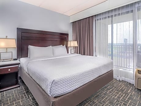 1 Bedroom Suite Sofa Bed