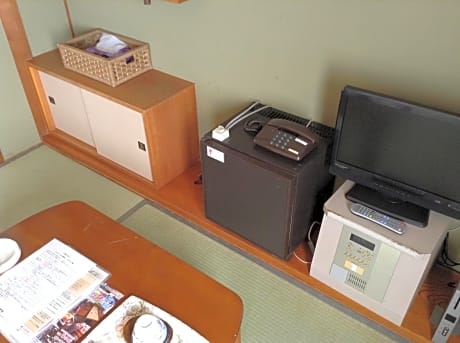 Japanese-Style Room