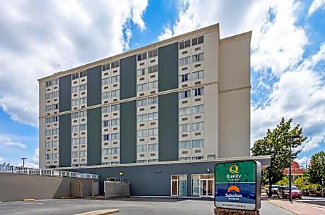 Quality Inn & Suites Charleston - Civic Center