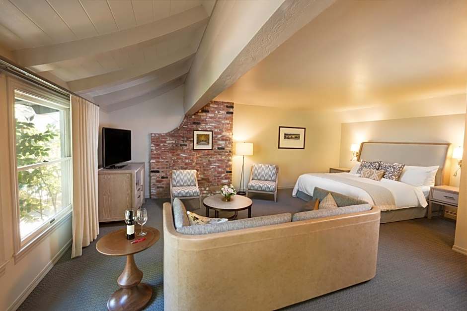 Harvest Inn