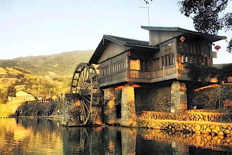 Floral Luxury Nanjing Tulou Chazhiyun Guesthouse