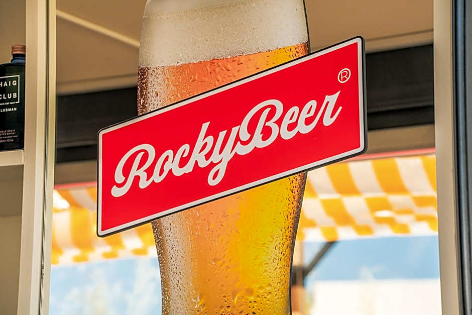 RockyPop Marseille Hotel