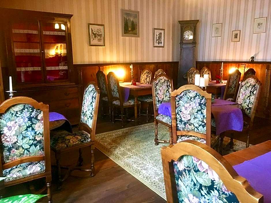 Hotel Croix d'Or et Poste - Historisches Hotel